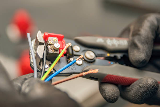 Best Emergency Electrical Repair  in Mantachie, MS